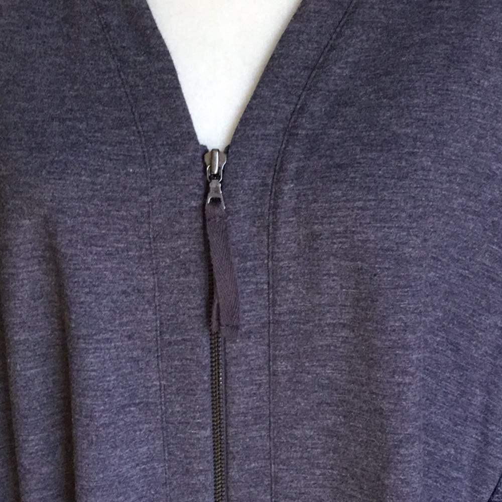 LOGO Loungewear grayish-purple boho jacket/top. - Picture 2 of 8